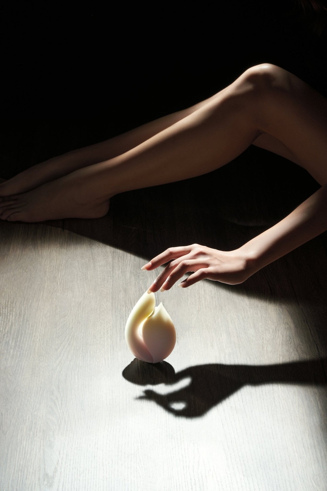 Flower Over the Moon Sucking Vibrator - lovemesex Flower Over the Moon Sucking Vibrator - lovemesex